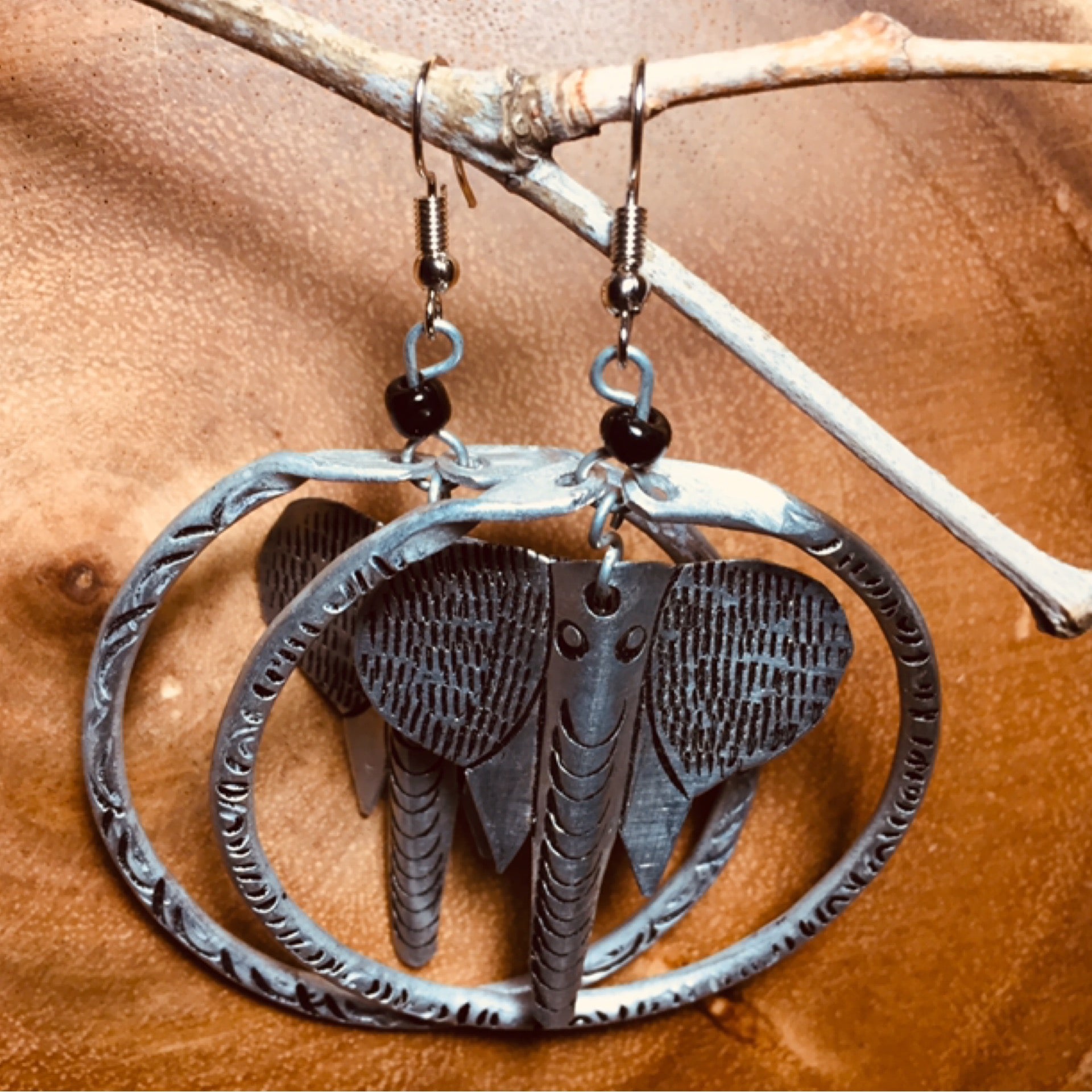 Recycled aluminum jewelry outlet